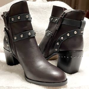 Gorgeous, Genuine Leather Chocolate Brown Boots. Size 6.5. Never worn